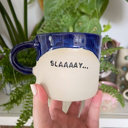 Kubek ceramiczny handmade „SLAAAAY…” – kubek motywacyjny - 250 ml