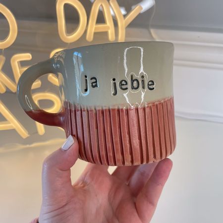 Kubek „Ja Jebie” – fakturowany, rożowy