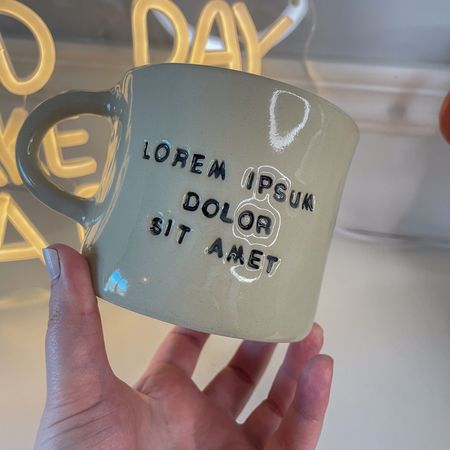 Kubek „Lorem Ipsum Dolor Sit Amet” – beżowy handmade - 350 ml