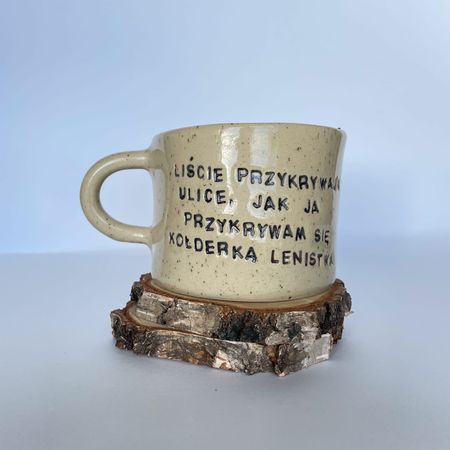 Kubek „Liście przykrywają ulice…” - 350 ml