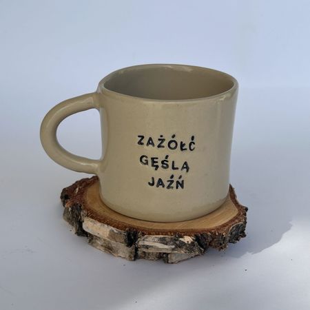 Kubek „Zażółć gęślą jaźń” – Prezent dla Polonisty i Grafika - 250 ml