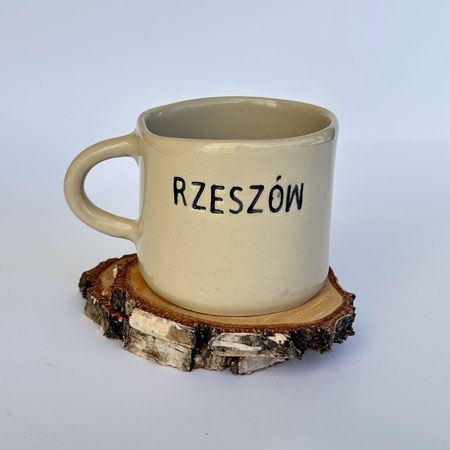Kubek „Rzeszów” z monumentem – lokalna ceramika handmade