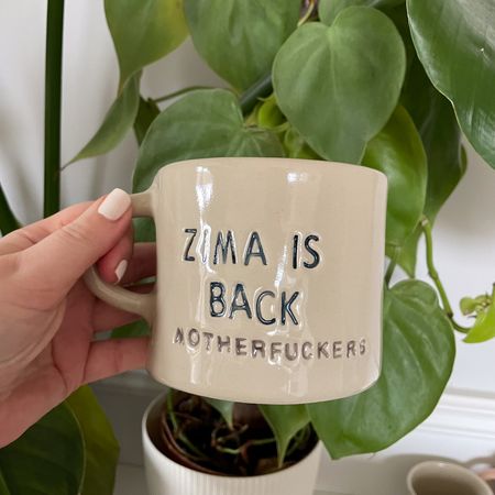 Kubek „ZIMA IS BACK MOTHERF*ERS” - 370 ml